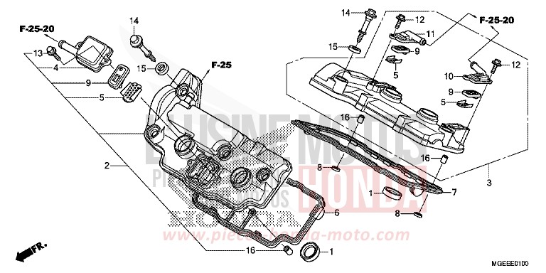 COUVERCLE DE CULASSE de VFR1200F Méca CANDY PROMINENCE RED (R342) de 2015